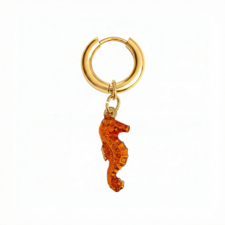 Enchanted Seahorse Earring side view – Anneday